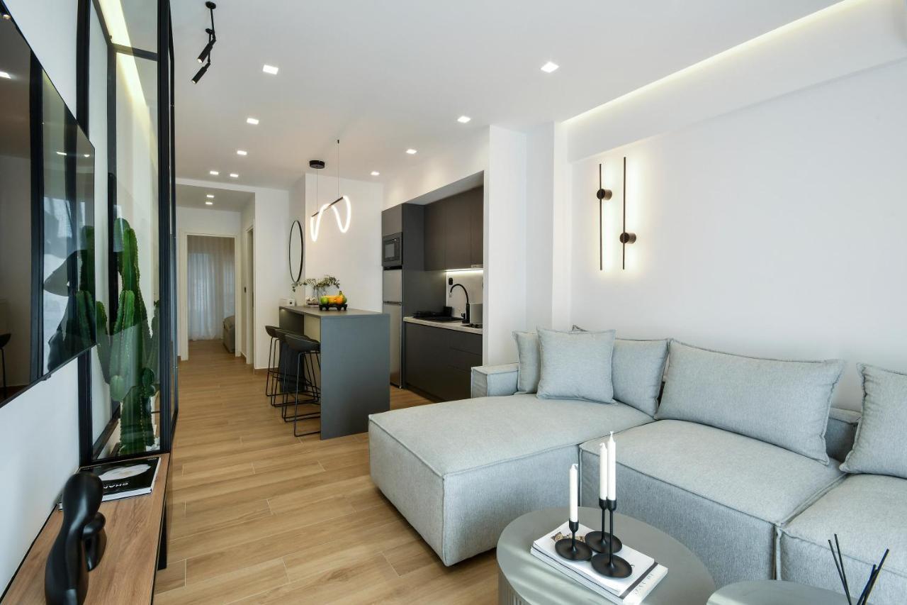 Luxury Downtown Apartment C2 سالونيك المظهر الخارجي الصورة