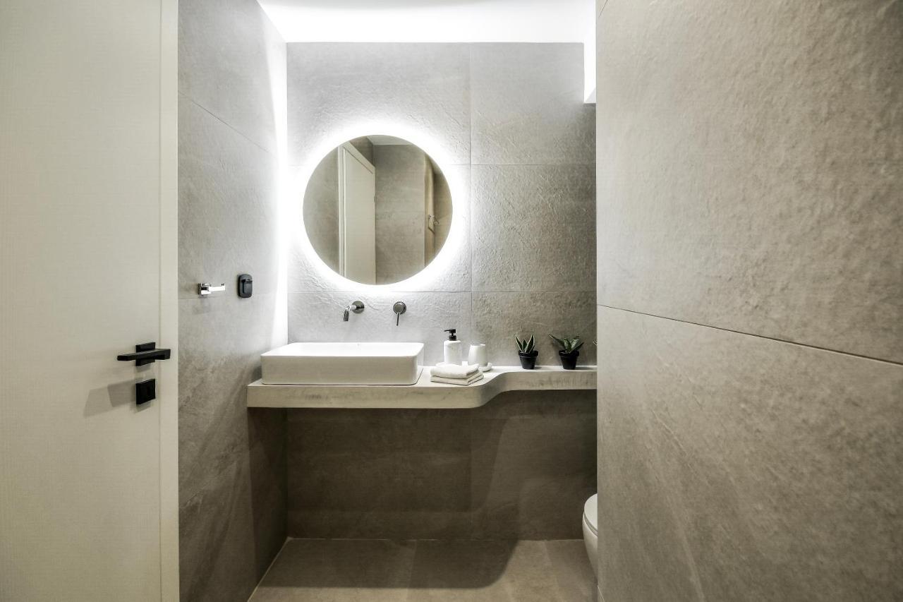 Luxury Downtown Apartment C2 سالونيك المظهر الخارجي الصورة