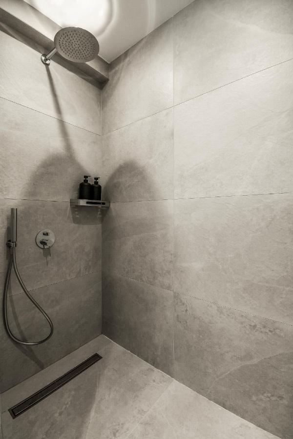 Luxury Downtown Apartment C2 سالونيك المظهر الخارجي الصورة