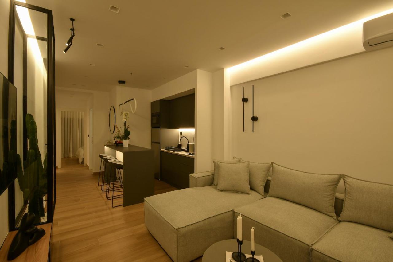Luxury Downtown Apartment C2 سالونيك المظهر الخارجي الصورة